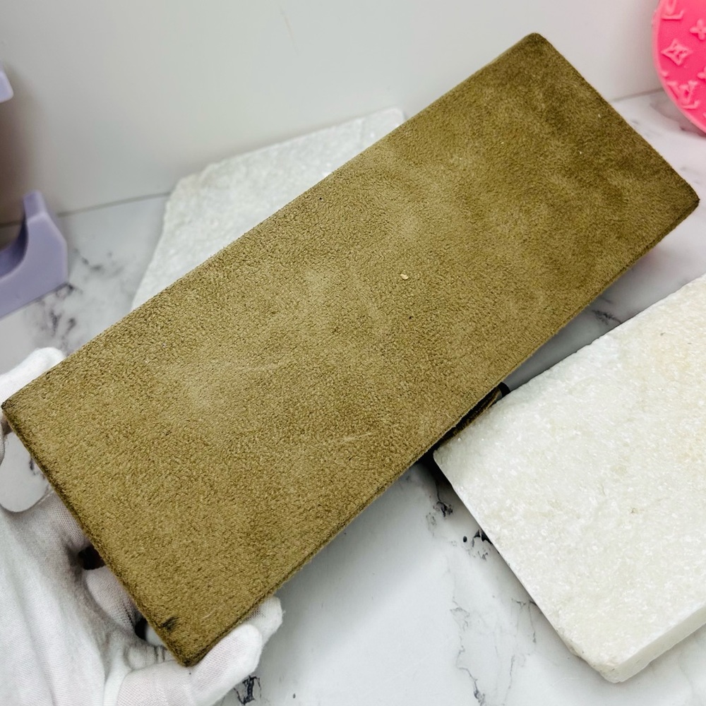 EUC Pandora Brown and Tan Faux Suede 3 Tier Jewlery Box - Picture 7 of 14